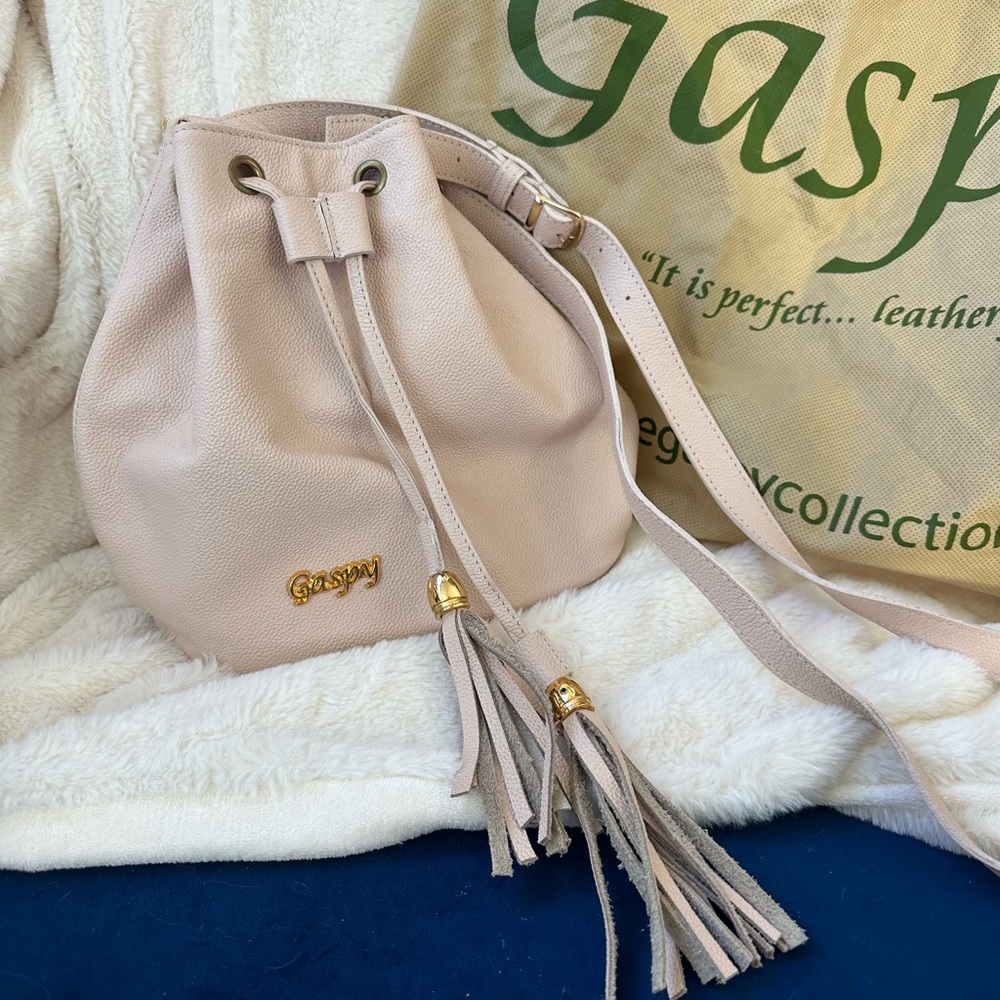 Gaspy Leather Crossbody Bucket Purse